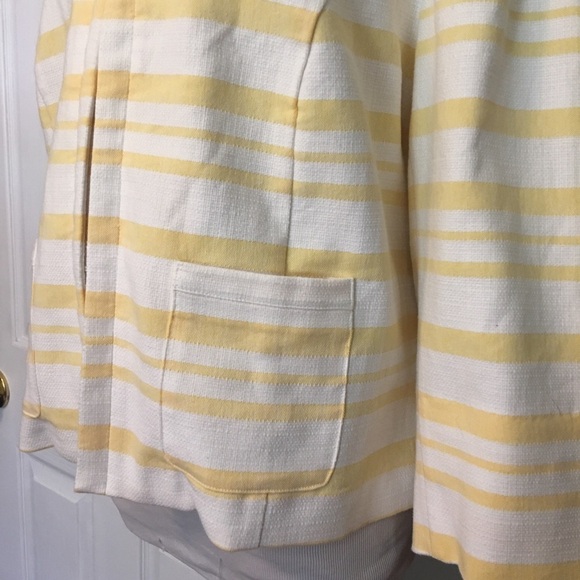 NWT Cato Yellow and White Striped Blazer with Three-Quarter Sleeves - Picture 4 of 7